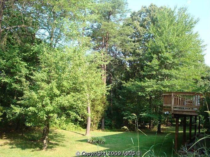 2nd image of 129 Briarwood Ct