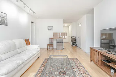 Rented by Luxury Habitat