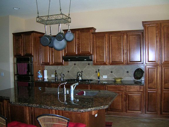 Granite Countertops, Upgraded cabiners
