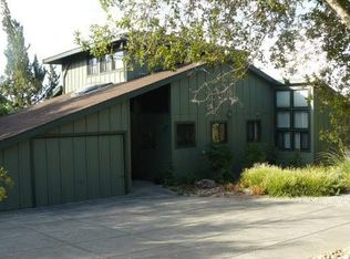 23045 Vineyard Rd, Geyserville, CA 95441