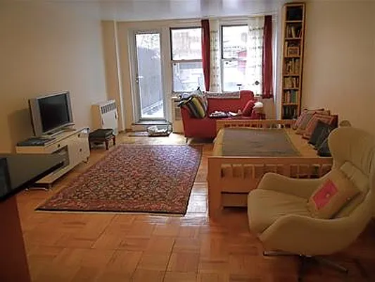 Rented by Fenwick Keats Real Estate | media 6