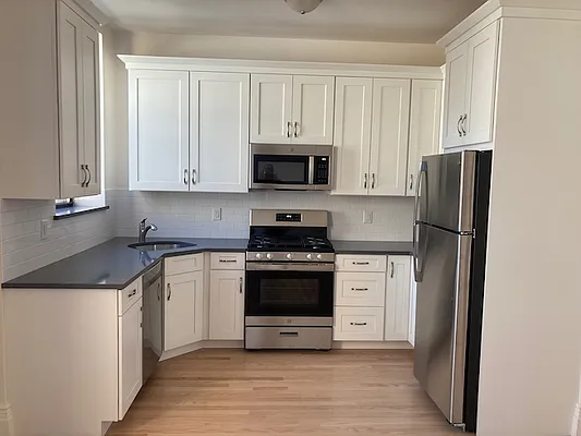 Rented by Garfield Realty  | media 24