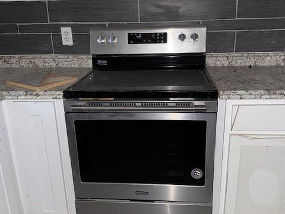 5th image of 113 CRESTLINE DR