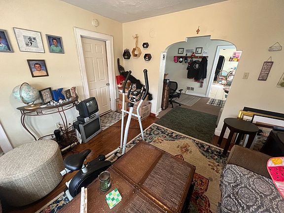 2nd image of 2428 N Bremen St APT 3