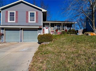 724 Fawn Creek St, Leavenworth, KS 66048