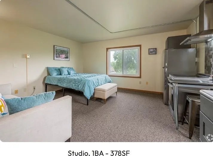 Studio, 1.0 bath, 500 sqft, $895 — Photo 2