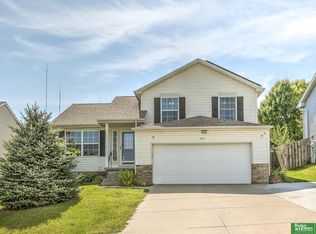 7865 Mary St, Omaha, NE 68122