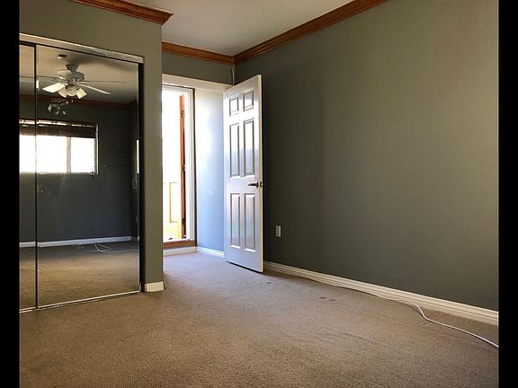 3rd image of 11964 Mayfield Ave #202