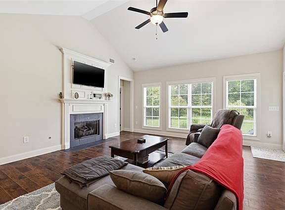 5th image of 803 Palmetto Station Way