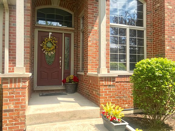 2nd image of 708 River Place Dr