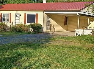 348 Ridge Rd, Seagrove, NC 27341