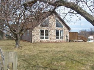 700 Dill Park Rd, North East, PA