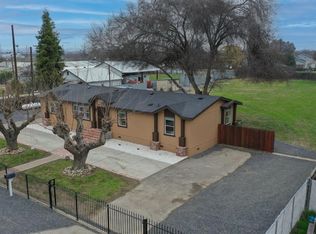 5242 Avenue C, Modesto, CA 95358