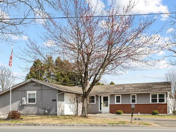 359 Granby Rd, Chicopee, MA 01013