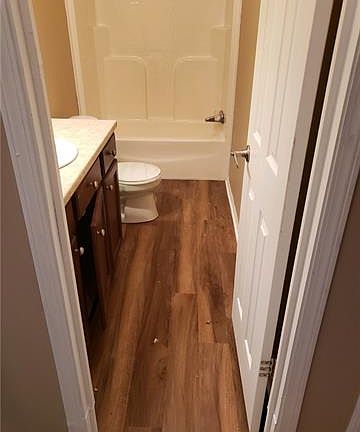5th image of 339 Carolyn Dr