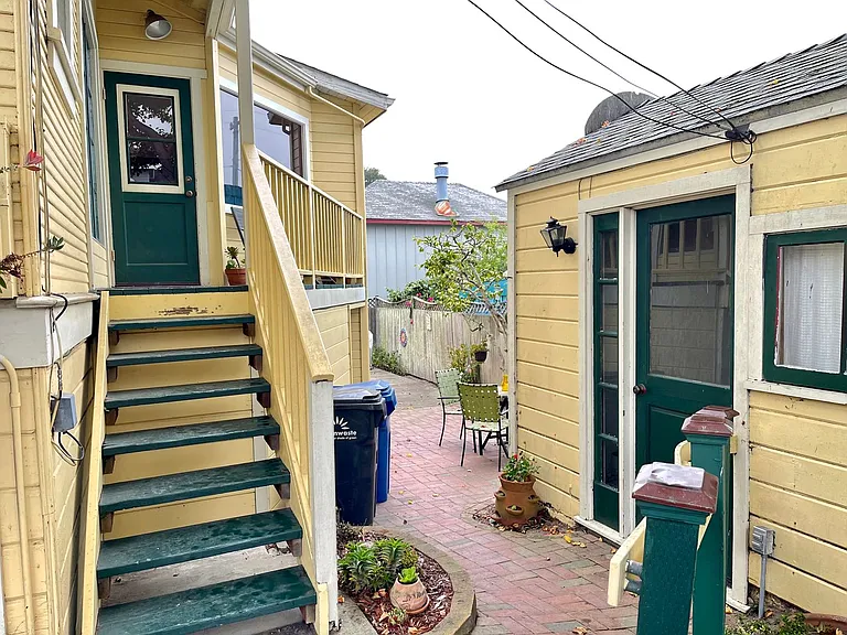 247 Granite St — Photo 40