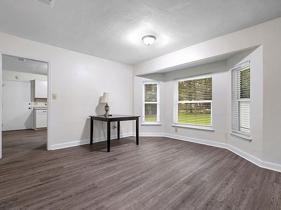 5th image of 4891 Pimlico Dr