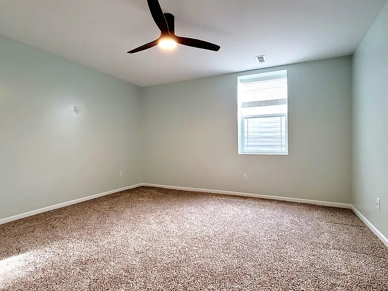 1533 Tall Grass Prairie Dr — Photo 11