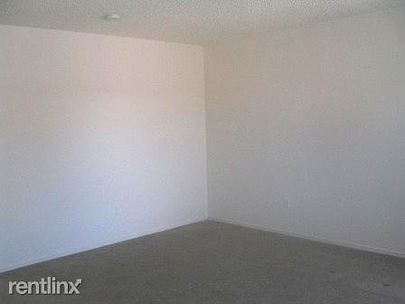 4th image of 1967 Linn Ln APT 1