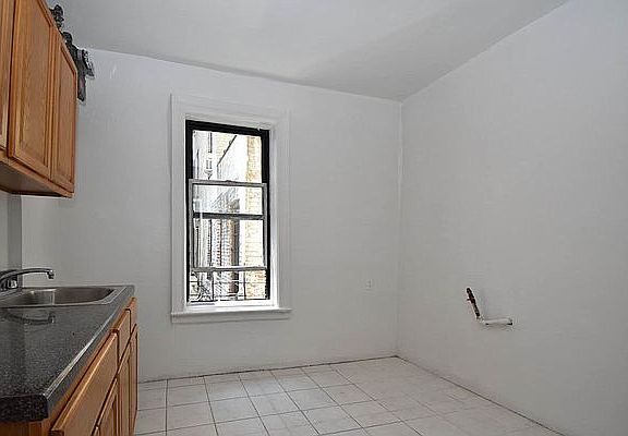 2nd image of 1770 E 172nd St APT 1C