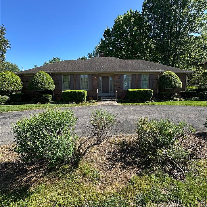 1st image of 1335 Lois Ln