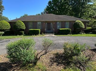 1335 Lois Ln, Bowling Green, KY 42104