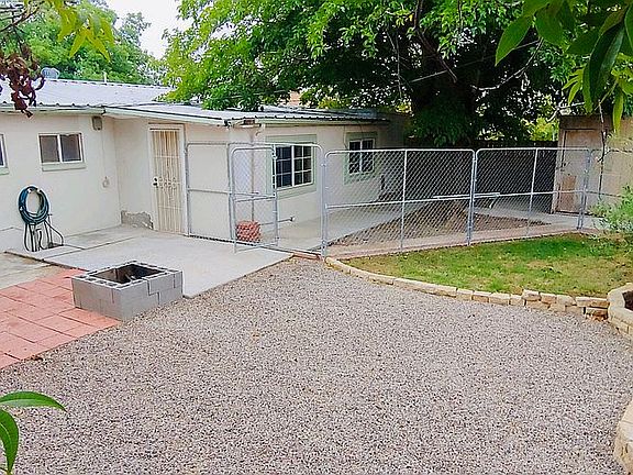 4th image of 1935 Corbett Dr