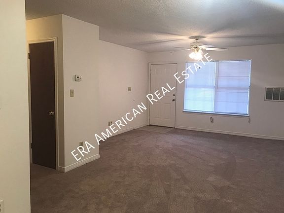 2nd image of 2810 Bradford Pl