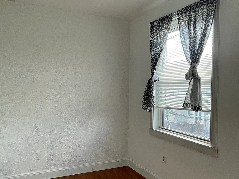 1529 S 2nd St #3F — Photo 8