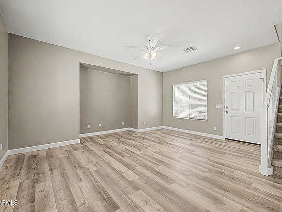 3rd image of 1498 E HOPKINS Road
