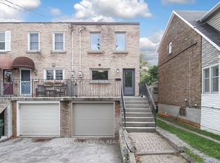 73 Osborne Ave, Toronto, ON M4E 3B1