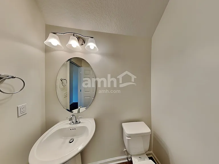 205 W Jayce Way — Photo 9