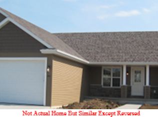 1561 Remington Rd, Neenah, WI 54956