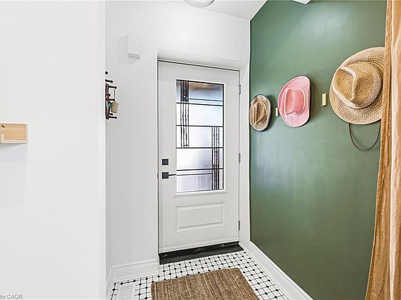 3rd image of 255 Weir St N