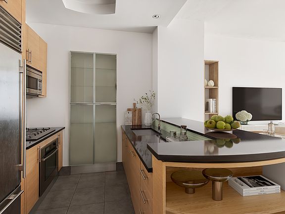 5th image of 325 5th Ave APT 17E