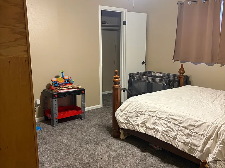 1602 Westwood Dr — Photo 7