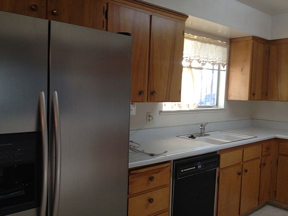 4th image of 2244 W Norwich Ave