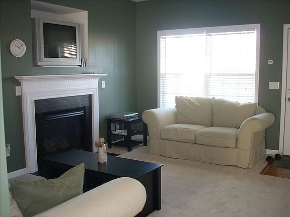 2nd image of 3902 Pepperbush Dr