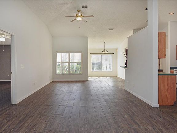 5th image of 1301 Lochbreeze Way