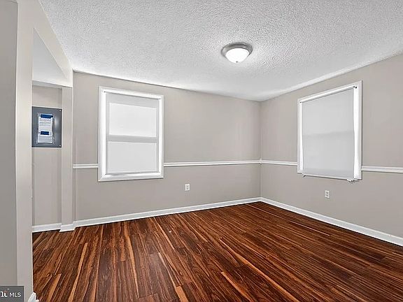 5th image of 1327 Passage Dr