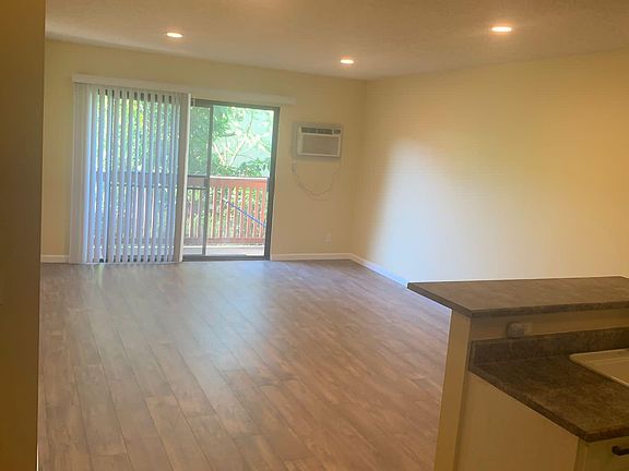 3rd image of 20234 Cantara St Unit 335