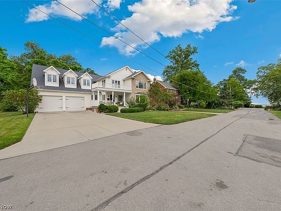 2nd image of 332 Kenmore Dr