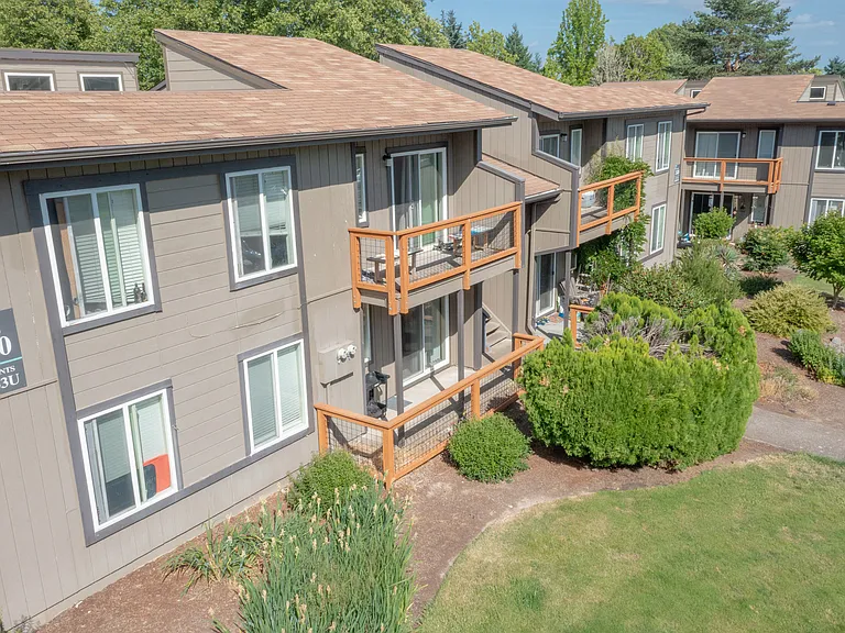 Veri at Timberhill — Photo 31