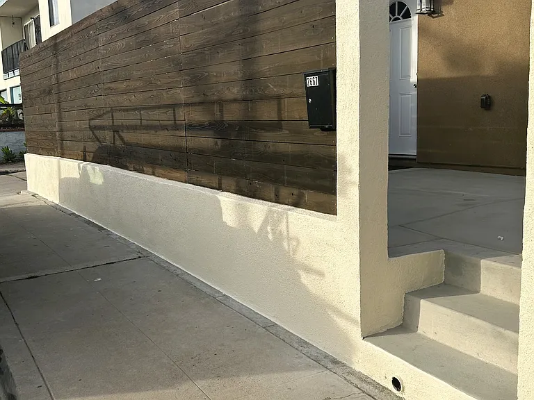 Property Entrance
(Private Locking Fence Gate Will Be Added)