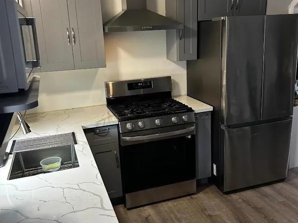 2053 E Bayshore Rd Space 24, Redwood City, CA 94063