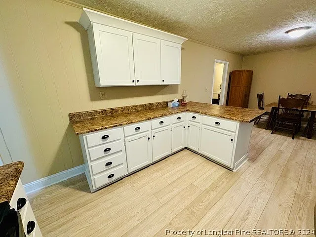 434 Windsor Rd — Photo 11