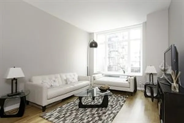 Rented by BLU Real Estate | media 2