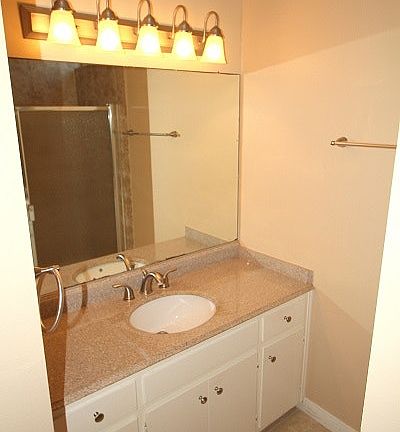 5th image of 1110 S Catalina Ave #2nd
