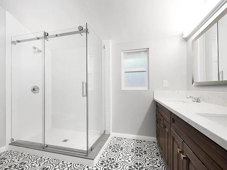 1015 Rancho Rd — Photo 3
