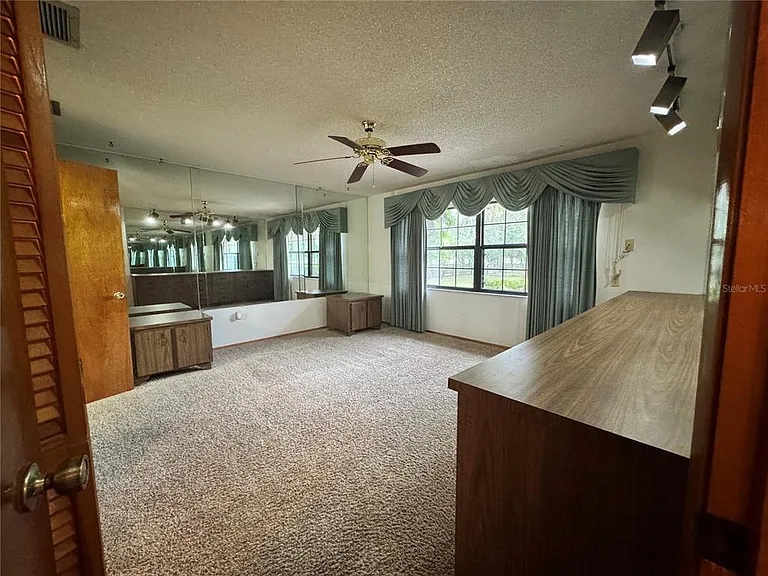 8225 E Highway 25 — Photo 12